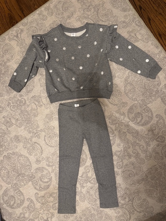 GAP Other - Baby Gap Gray Polka Dot Ruffle Sweatshirt & Leggings Set